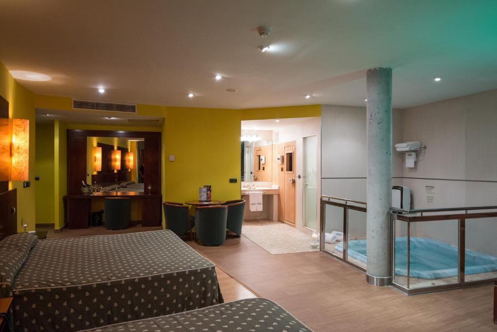 Motel Emporio Cabezon de Pisuerga Екстер'єр фото