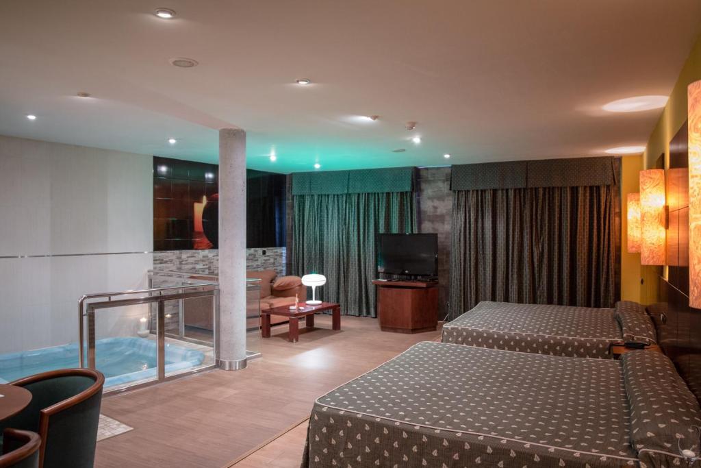 Motel Emporio Cabezon de Pisuerga Екстер'єр фото